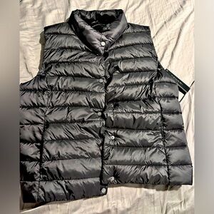 Tahari women’s vest NWT size Large